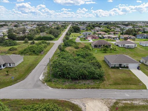 4201 15 ST SW, Lehigh Acres FL 33976