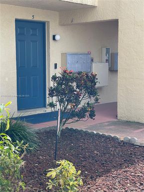 8th St SE 1104 # 5, Cape Coral FL 33990