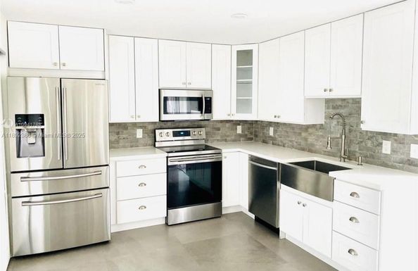 1421 NW 122nd Ter, Pembroke Pines FL 33026