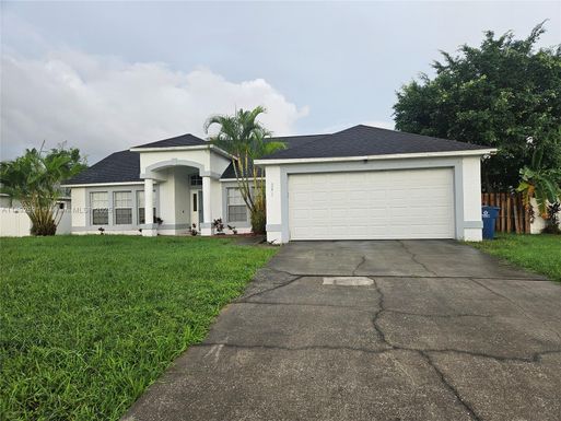 241 NE Biltmore Ave, Palm Bay FL 32907