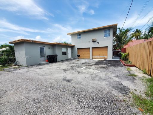 312 N 9th Ave N, Lake Worth FL 33460