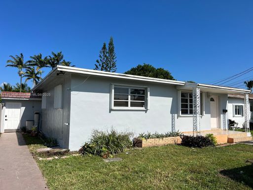 3031 SW 64th Ave, Miami FL 33155