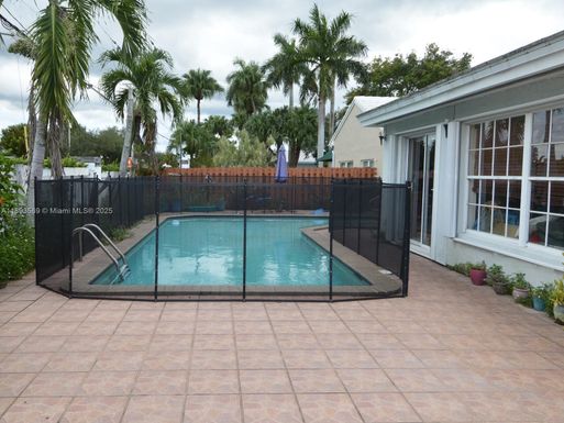 11216 SW 63rd Ter, Miami FL 33173