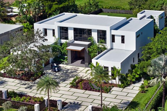 9900 SW 125th Ave, Miami FL 33186