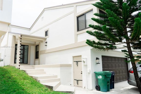 21900 SW 100th Pl, Cutler Bay FL 33190