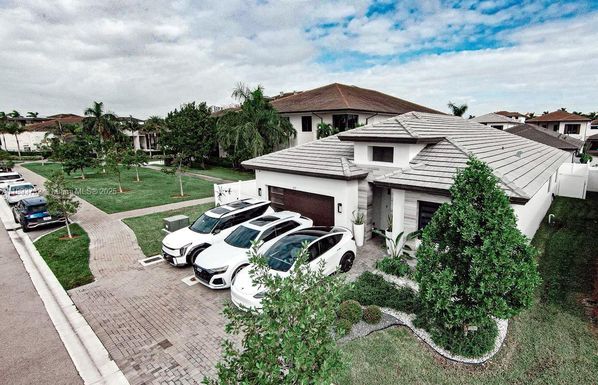 8137 NW 46th Ter, Doral FL 33166