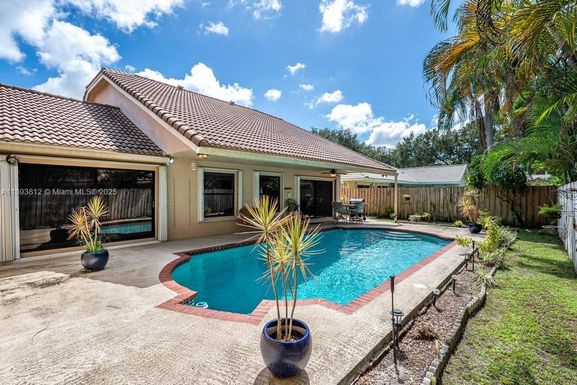 1855 NW 106th Ter, Plantation FL 33322