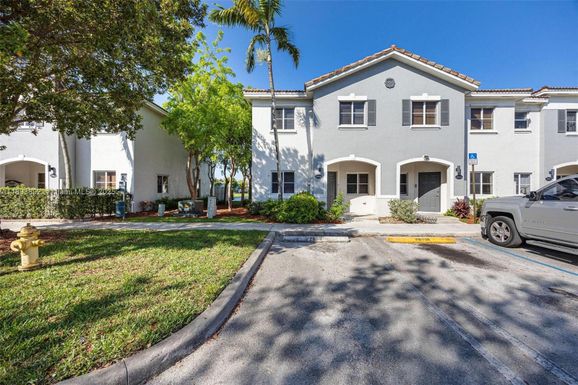 2956 SE 15th Ter, Homestead FL 33035