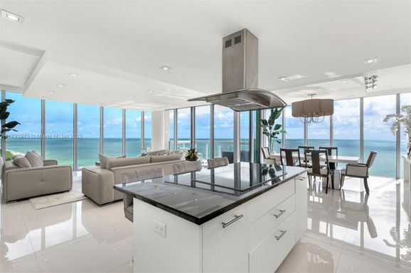 6899 Collins Ave, Miami Beach FL 33141
