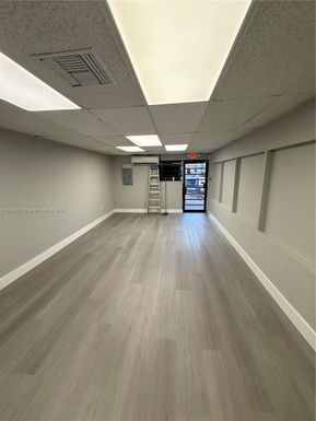 7278 NW 70th St, Miami FL 33166