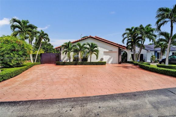 3401 SW 114th Ct, Miami FL 33165