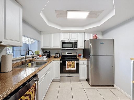 3611 SW 117th Ave # 207, Miami FL 33175