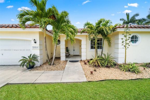 20438 SW 327 Street, Homestead FL 33030