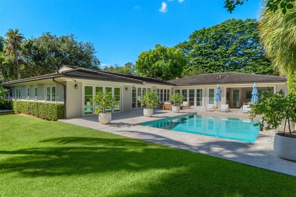 4301 Gate Ln, Miami FL 33137