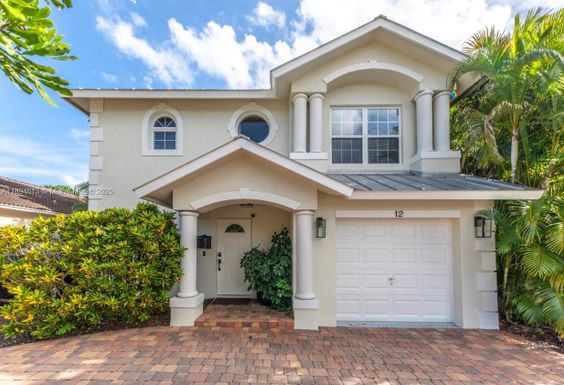 12 NE 26th St, Wilton Manors FL 33305