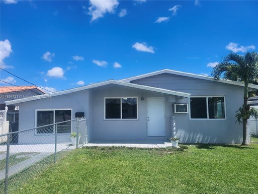 3245 SW 88th Ct, Miami FL 33165