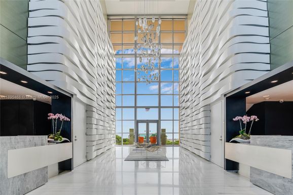 1455 Ocean Dr # 1408, Miami Beach FL 33139