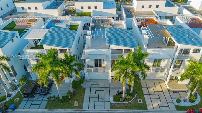 8255 NW 34th St, Doral FL 33122