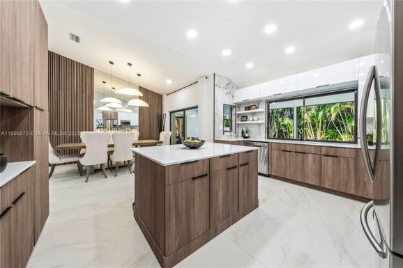 1500 NW 108th Way, Coral Springs FL 33071