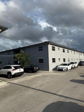 4250 SW 67th Ave # 48, Miami FL 33155