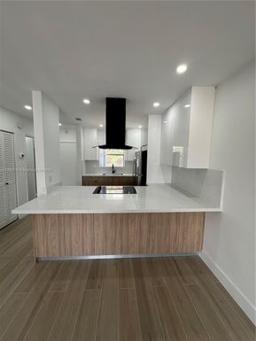 7505 SW 82nd St # 311, Miami FL 33143