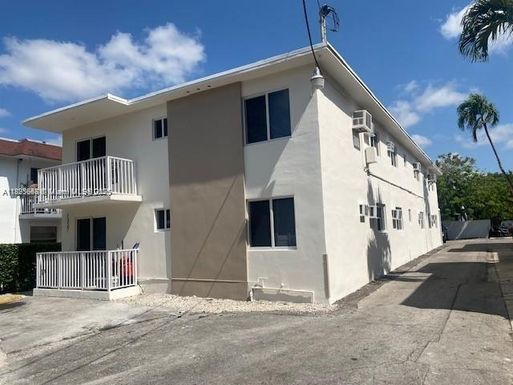 1327 SW 3rd St # 1, Miami FL 33135