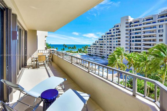 251 Crandon Blvd # 628, Key Biscayne FL 33149