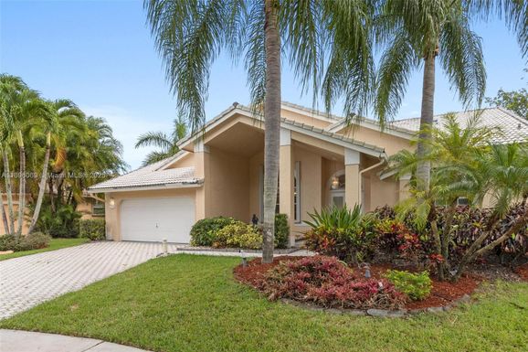 6543 NW 72nd Pl, Parkland FL 33067