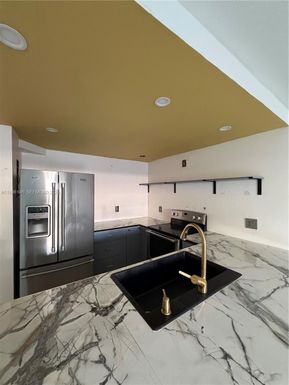 3002 NE 5th Ter # B, Wilton Manors FL 33334