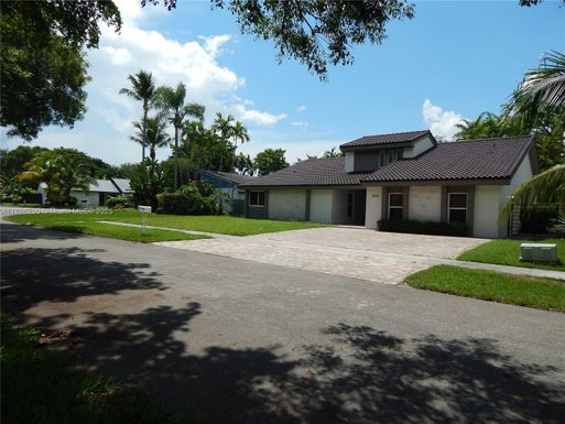 11530 SW 92nd St, Miami FL 33176