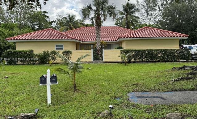 3405 NW 82nd Ave, Coral Springs FL 33065
