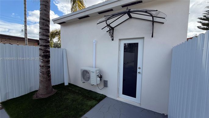 4712 SW 2nd Ter # 2, Miami FL 33134