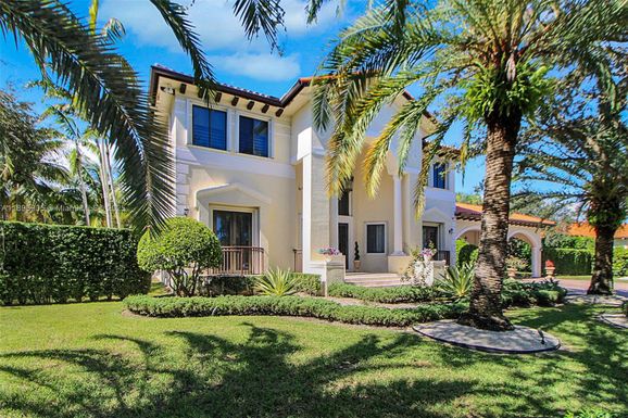 18968 SW 80th Ct, Cutler Bay FL 33157