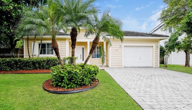 665 SE 31st Ave, Homestead FL 33033