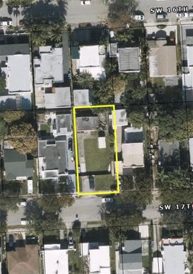 2269 SW 17th St, Miami FL 33145