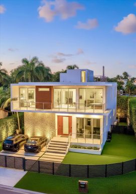 201 Palm Ave, Miami Beach FL 33139