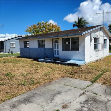 245 SW 11th Ave, South Bay FL 33493