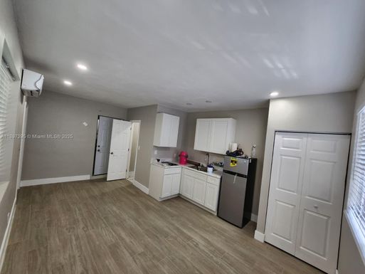 6395 NW 23rd St, Margate FL 33063