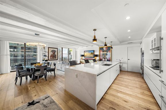 801 S Miami Ave, Miami FL 33130