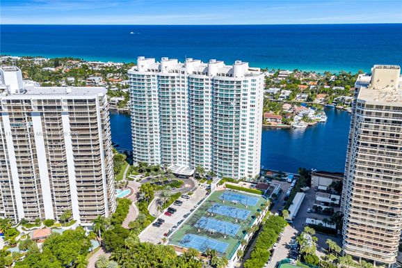 20201 E Country Club Dr # 1907, Aventura FL 33180