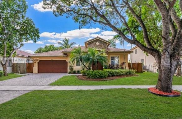 22032 SW 95th Pl, Cutler Bay FL 33190