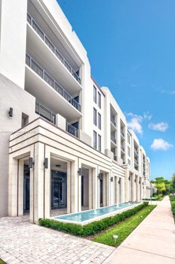718 Valencia Ave # 202, Coral Gables FL 33134