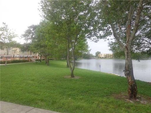 3660 N 56th Ave # 616, Hollywood FL 33021