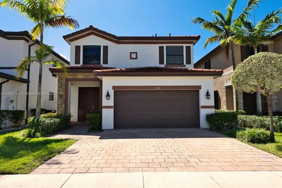 3412 W 103rd Ter, Hialeah FL 33018