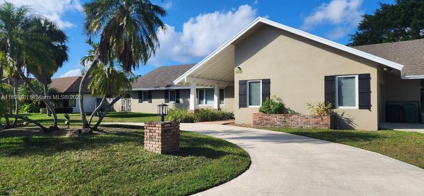 10341 SW 140th St, Miami FL 33176