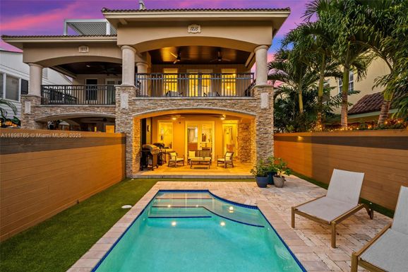 1215 NE 1st St, Fort Lauderdale FL 33301