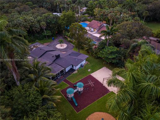 2100 SW 28th Way, Fort Lauderdale FL 33312