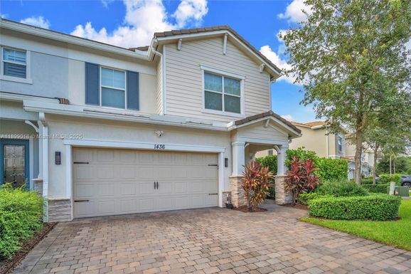 1436 Silk Oak Dr, Hollywood FL 33021