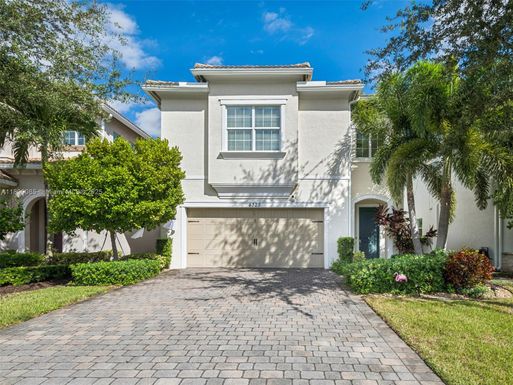 4325 Large Leaf Ln, Hollywood FL 33021