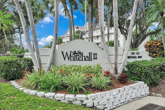 1705 Whitehall Dr # 304, Davie FL 33324